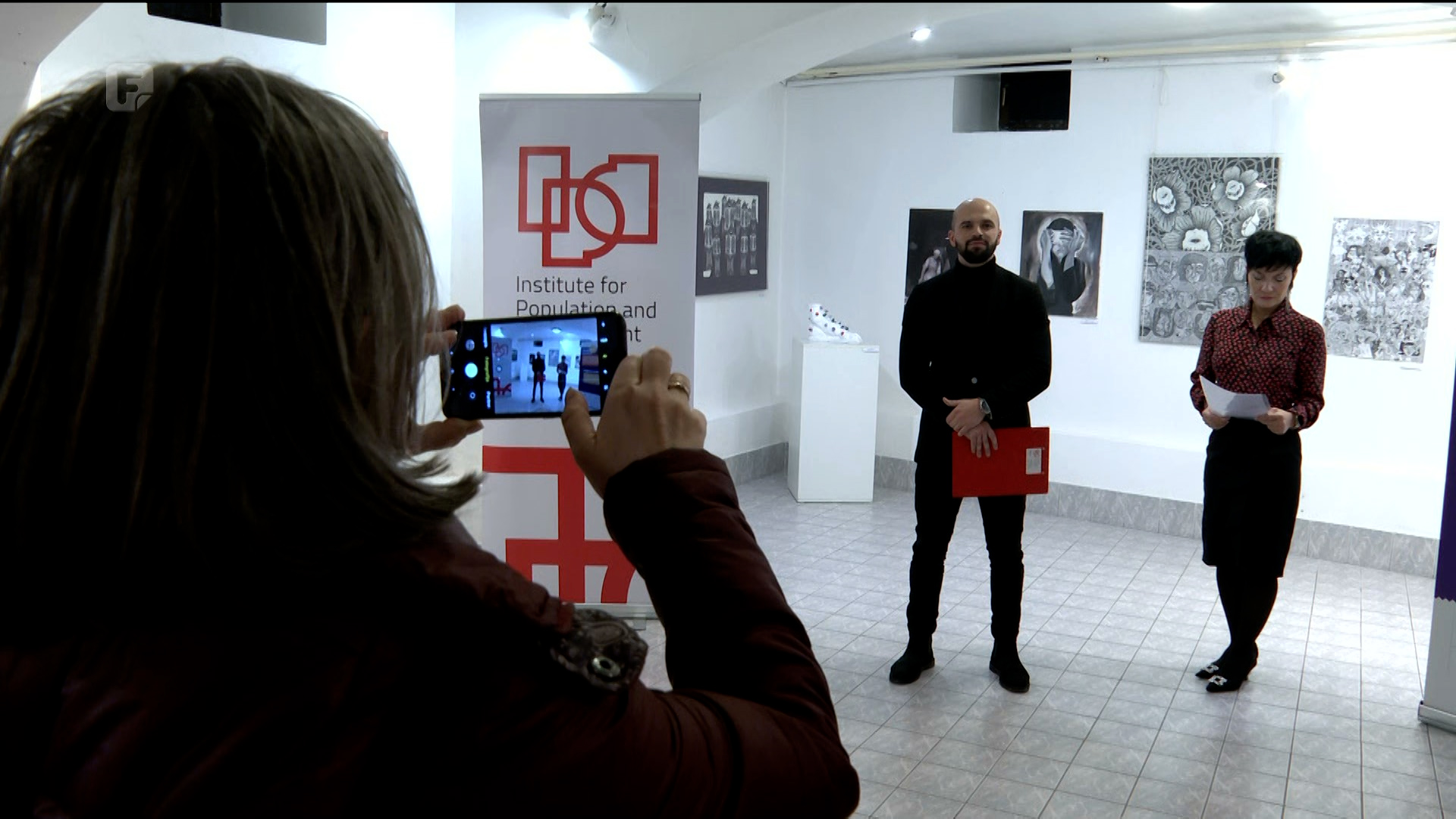 Izložba "Budućnost mladih, škola bez nasilja" pozitivan primjer odgovora na rodno zasnovano nasilje